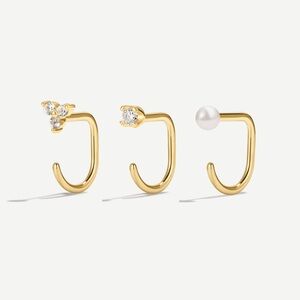 Elegant Gold and Pearl Earrings Set